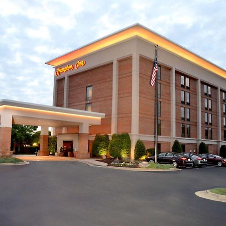 Hampton Inn Raleigh Capital Blvd North Екстериор снимка